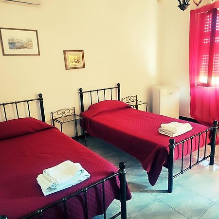 Bed and Breakfast Casa Gato Gordo à Assemini Extérieur photo